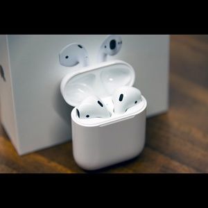 Apple AirPods